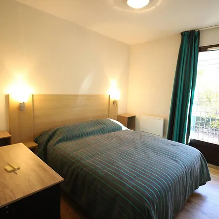 T2 Avec Balcon, Parking Et Lave-linge Pres Du Parc - Fr-1-313-235 *