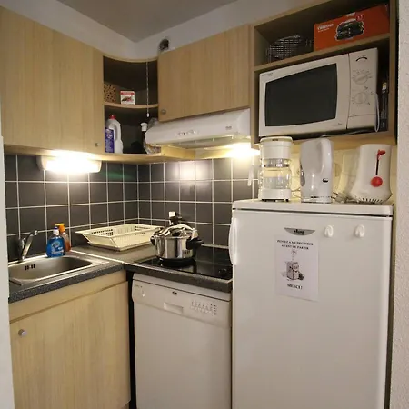 Apartment T2 Avec Balcon, Parking Et Lave-linge Pres Du Parc - Fr-1-313-235 Bagneres-de-Luchon