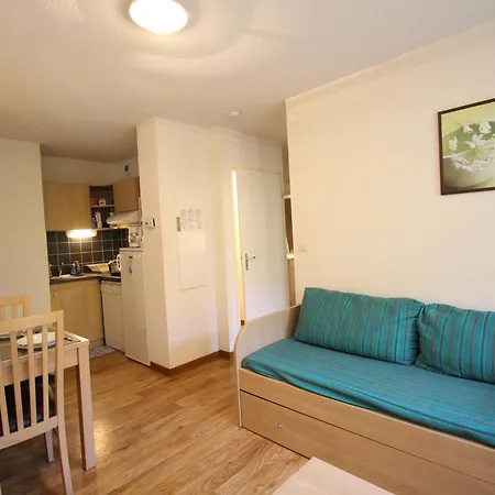 アパート T2 Avec Balcon, Parking Et Lave-linge Pres Du Parc - Fr-1-313-235 *