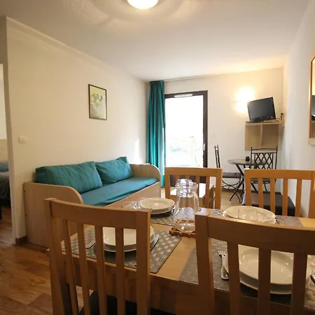 T2 Avec Balcon, Parking Et Lave-linge Près Du Parc - Fr-1-313-235 * Bagnères-de-Luchon