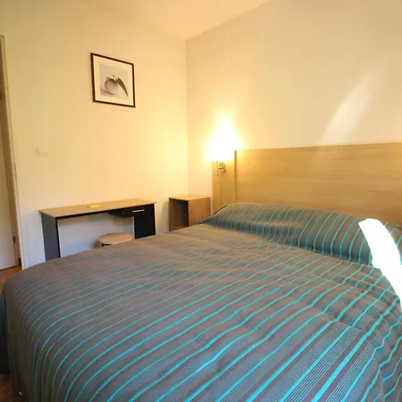 T2 Avec Balcon, Parking Et Lave-linge Près Du Parc - Fr-1-313-235 Appartement Bagnères-de-Luchon