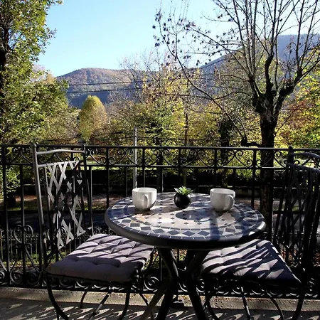 Apartment T2 Avec Balcon, Parking Et Lave-linge Pres Du Parc - Fr-1-313-235 *